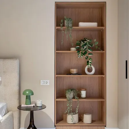 Universitatii Designer 3br - Grand Windows High Ceilings & Balcony Views 公寓 *