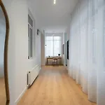 Universitatii Designer 3br - Grand Windows High Ceilings & Balcony Views * Bukarest