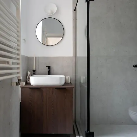 Universitatii Designer 3br - Grand Windows High Ceilings & Balcony Views *